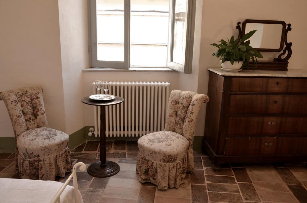 B&B Antica Biblioteca Fermo Værelse billede